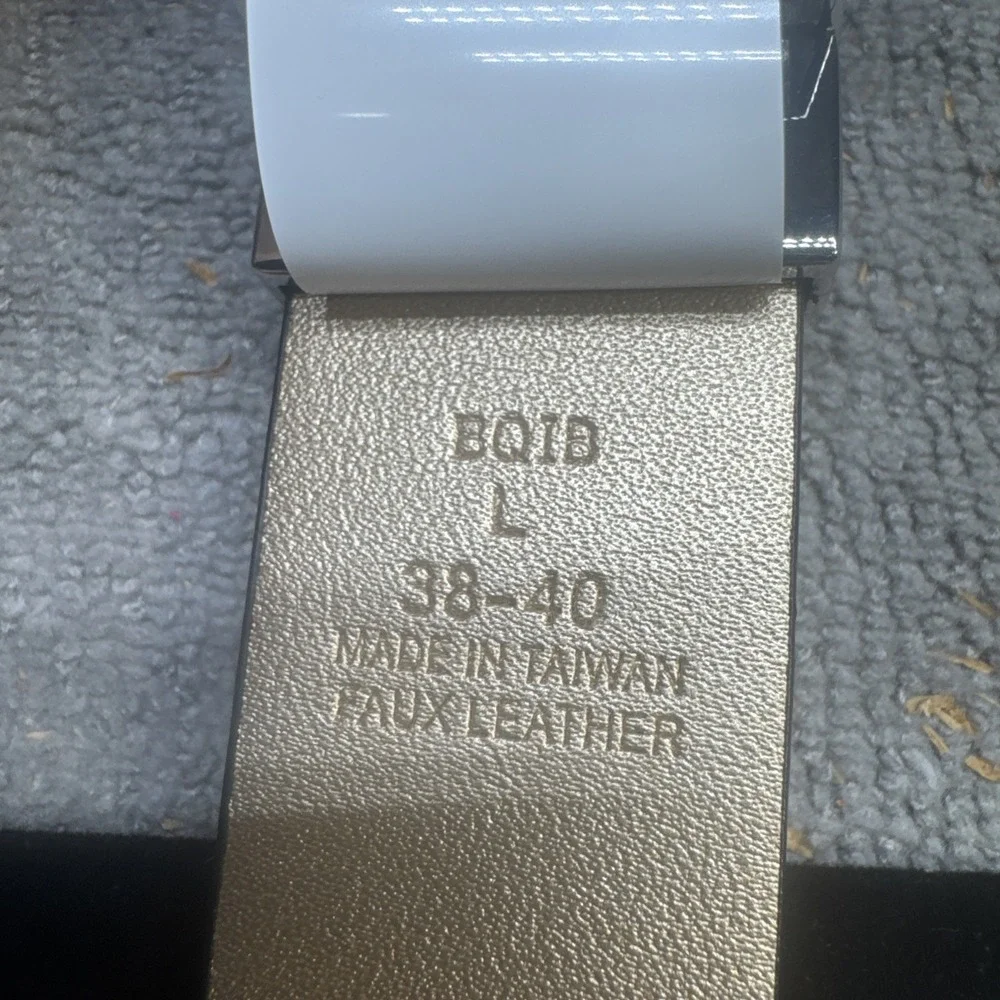 White Dress Belt Faux Leather Gold Tone Buckle Women's Large‎ 38-40 Minimalist